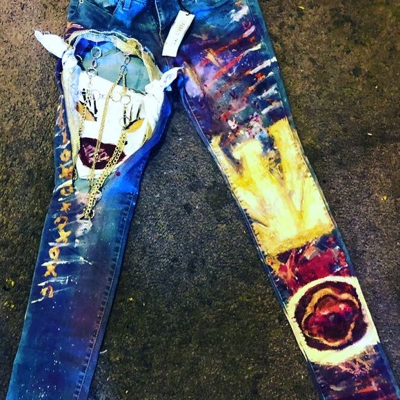 Jeans - Picture 1 of 5